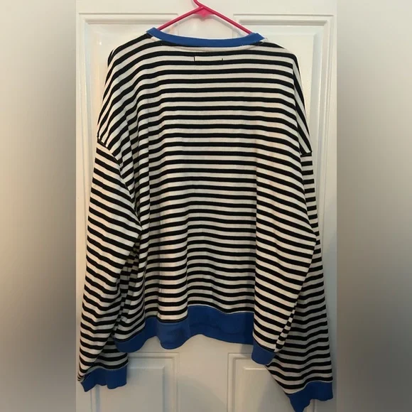 Free People -We the Free Oversized Striped Black & White Crewneck Sweatshirt - Picture 7 of 10